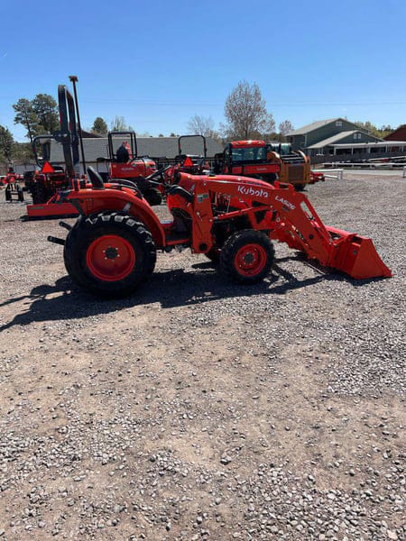 Kubota L2502 Equipment Image0
