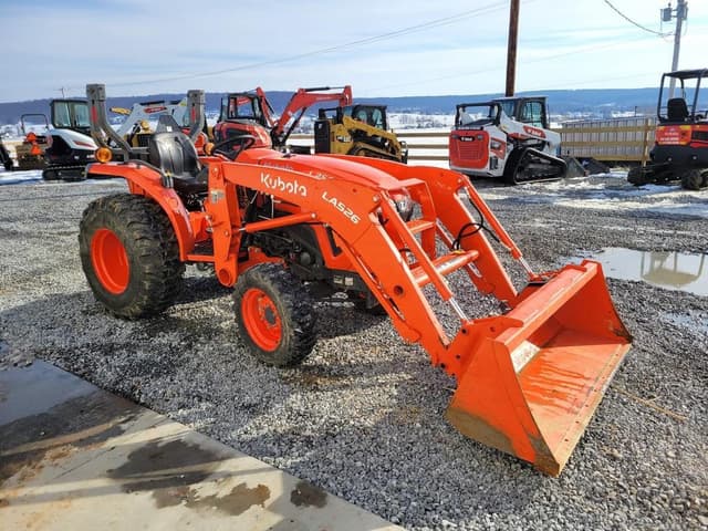 Image of Kubota L2502HST equipment image 4