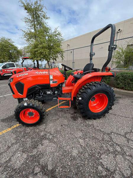 Image of Kubota L2502HST equipment image 4