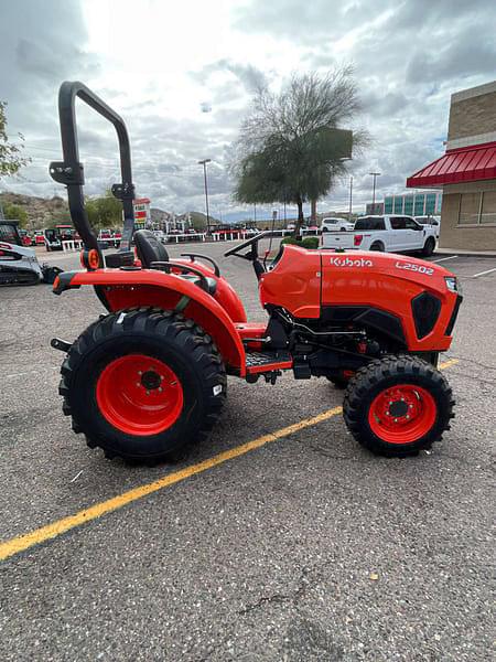 Image of Kubota L2502HST equipment image 1