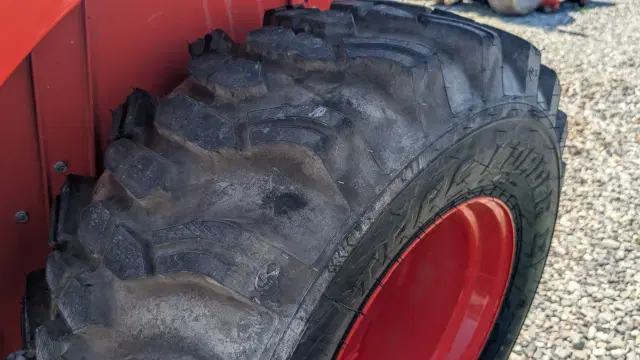 Image of Kubota L2502HST equipment image 1