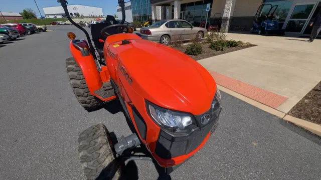 Image of Kubota L2502HST equipment image 2