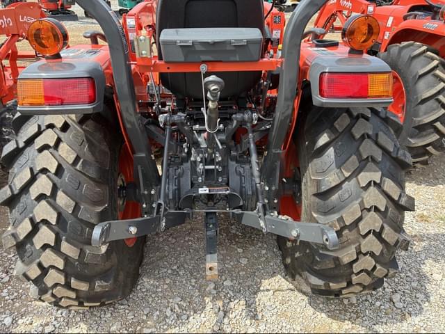 Image of Kubota L2502HST equipment image 4