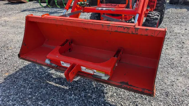 Image of Kubota L2502HST equipment image 3