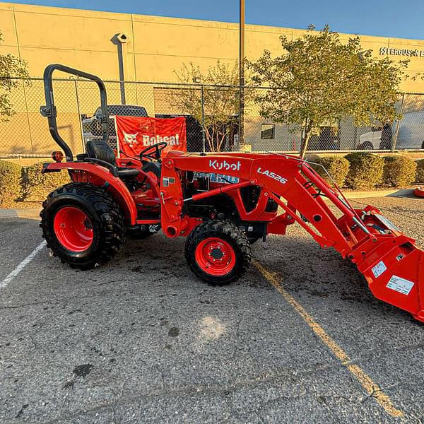 Image of Kubota L2502HST equipment image 1