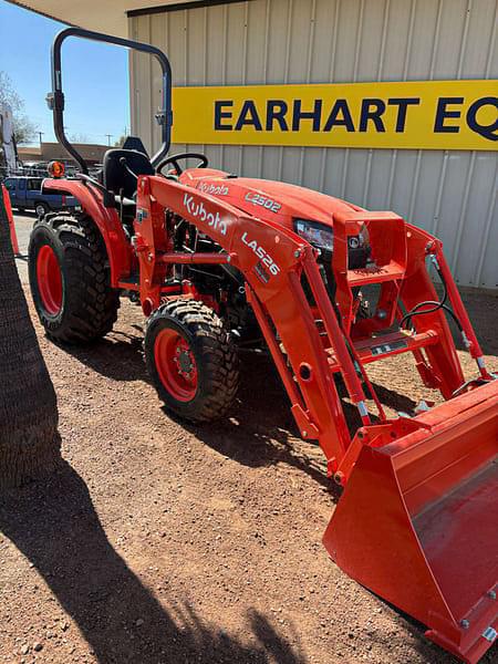 Image of Kubota L2502 equipment image 1