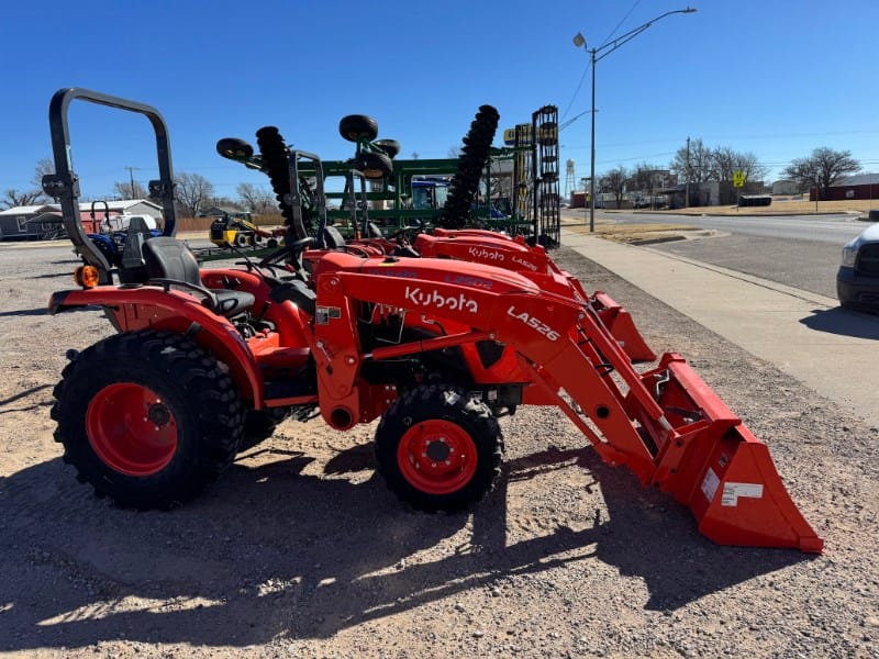 Kubota L2502HST Equipment Image0