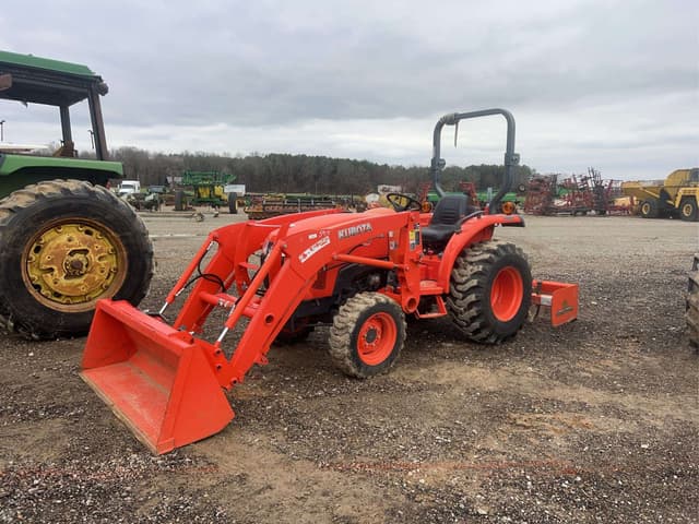 Image of Kubota L2501 equipment image 3