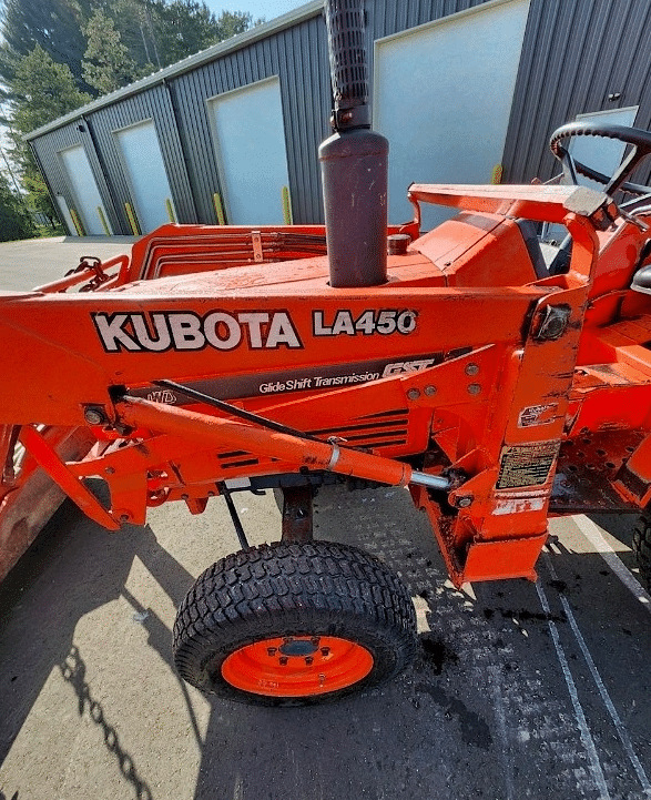 Image of Kubota L2550 equipment image 2