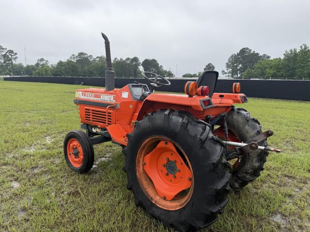 Image of Kubota L2550 equipment image 2