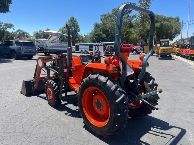Image of Kubota L2550 equipment image 4