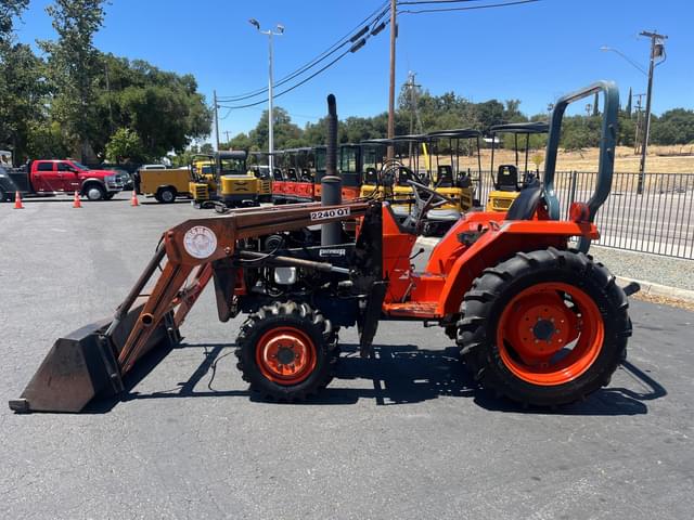 Image of Kubota L2550 equipment image 3