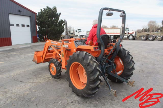 Image of Kubota L2550 equipment image 3