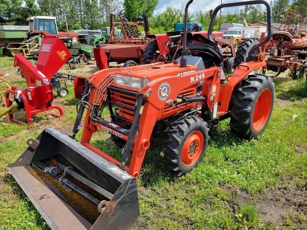 Kubota L2600 Equipment Image0