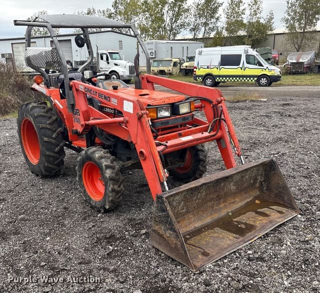 Image of Kubota L2600 equipment image 2