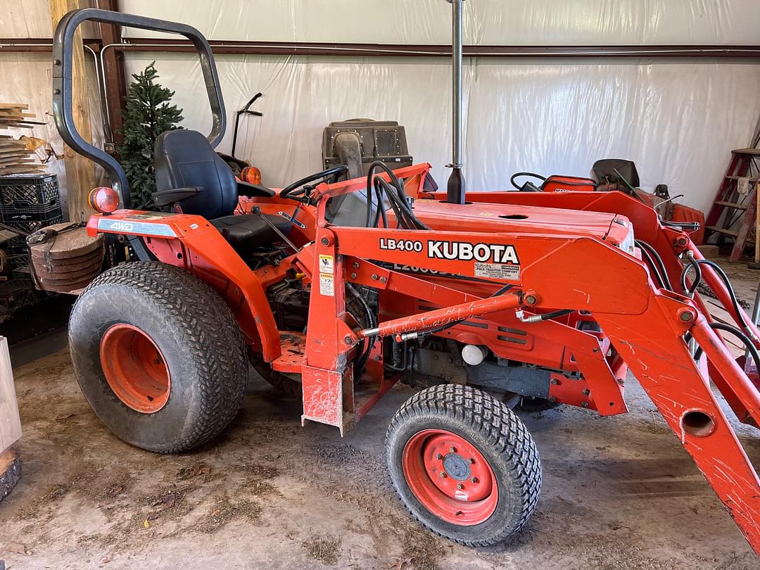 Image of Kubota L2600 Primary image