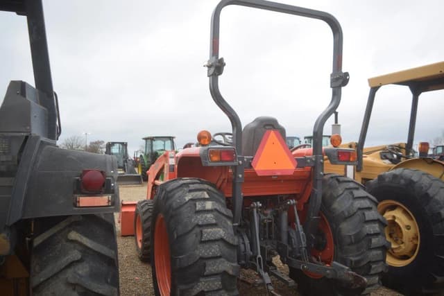Image of Kubota L4740D equipment image 1