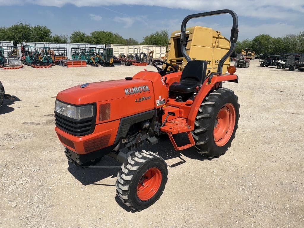 Image of Kubota L2800 Primary image