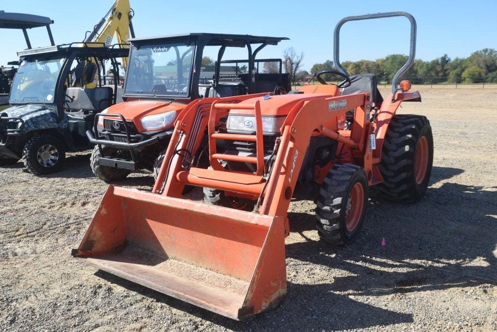 Main image Kubota L2800