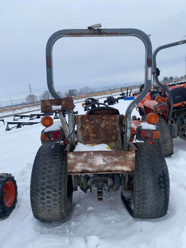 Image of Kubota L2800 equipment image 3