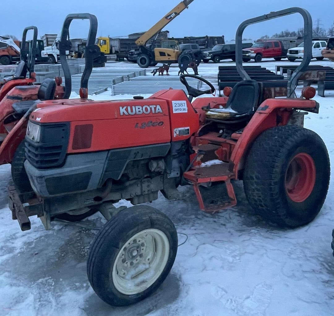 Image of Kubota L2800 Primary image