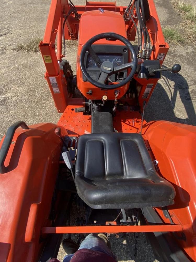 Kubota L2800 Tractors Less than 40 HP for Sale Tractor Zoom