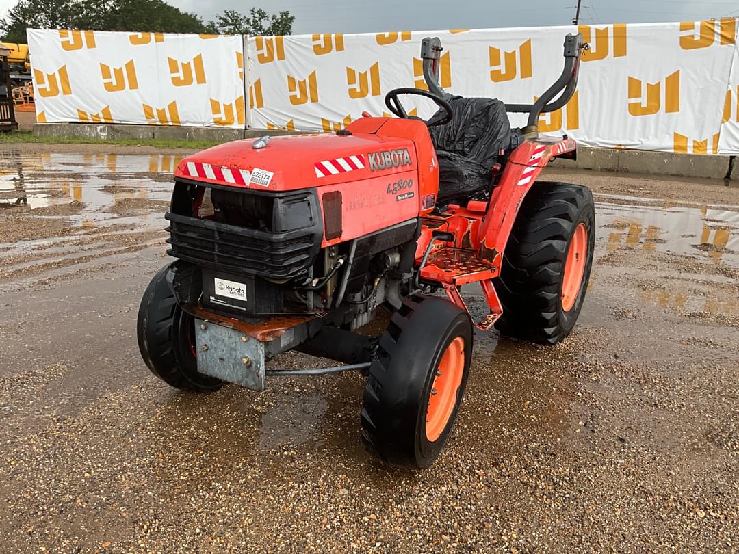 Image of Kubota L2800 Primary image
