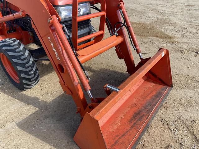 Image of Kubota L2800 equipment image 4