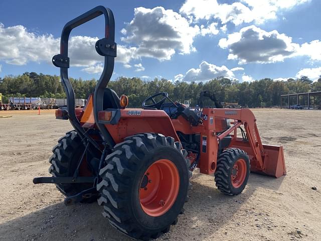 Image of Kubota L2800 equipment image 2