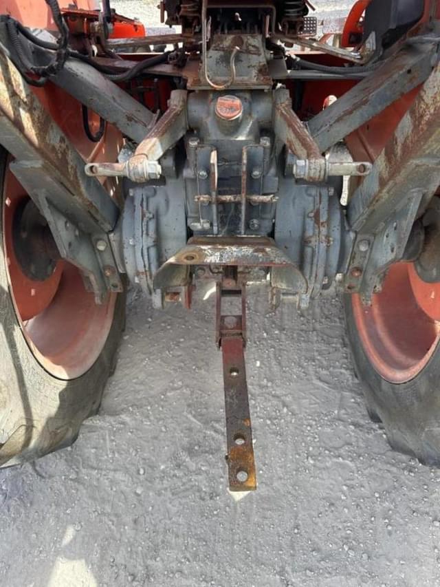 Image of Kubota L2800 equipment image 2