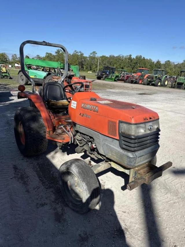 Image of Kubota L2800 equipment image 4