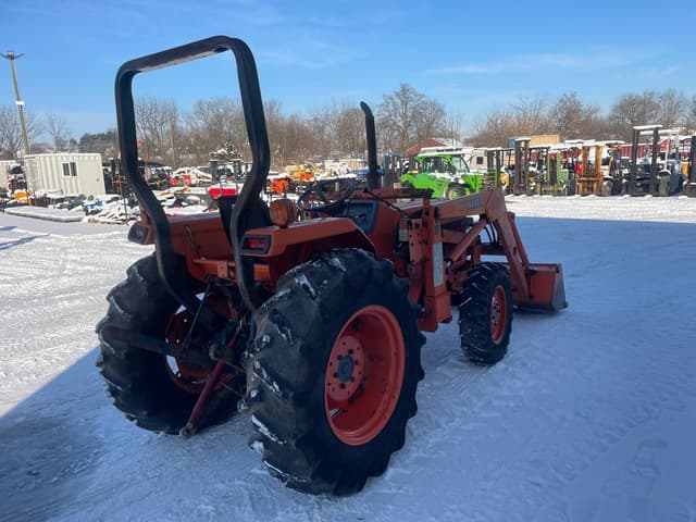 Image of Kubota L2850 equipment image 3