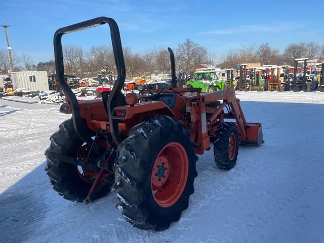 Image of Kubota L2850 equipment image 3