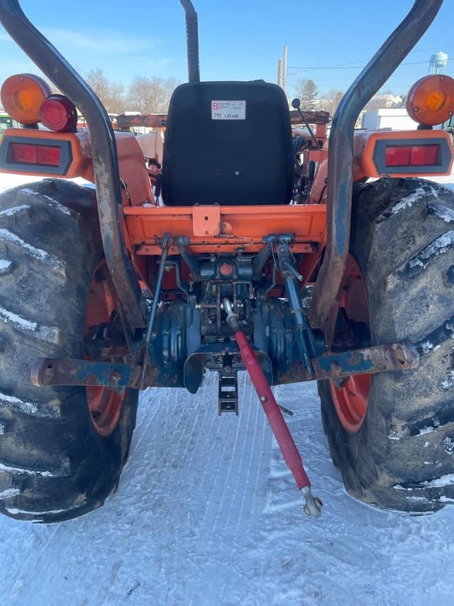 Image of Kubota L2850 equipment image 4