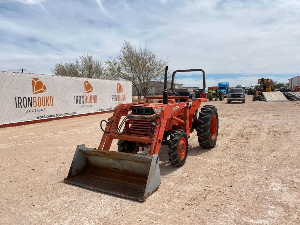 Main image Kubota L2850