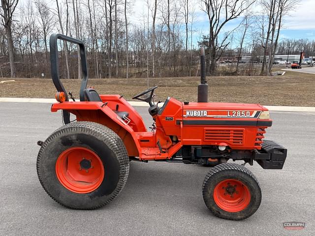 Image of Kubota L2850 equipment image 1