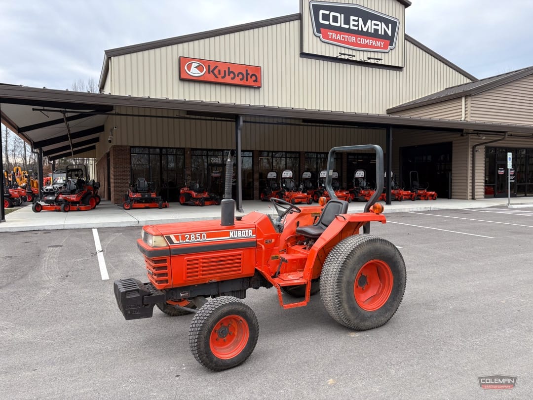Main image Kubota L2850