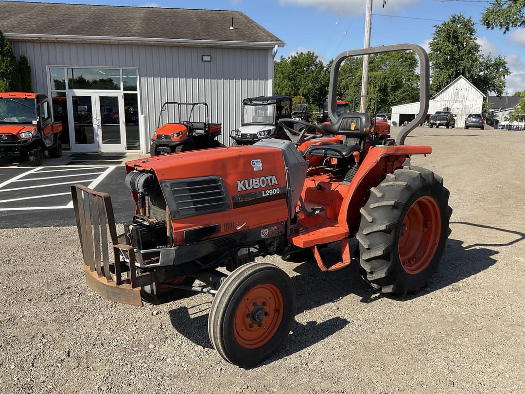 Image of Kubota L2900 Primary image
