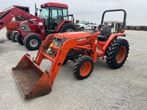 Kubota L2900 Image