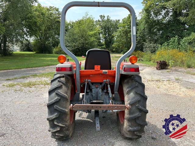 Image of Kubota L2900 equipment image 3