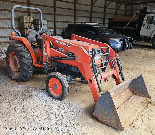 Image of Kubota L2900 equipment image 2