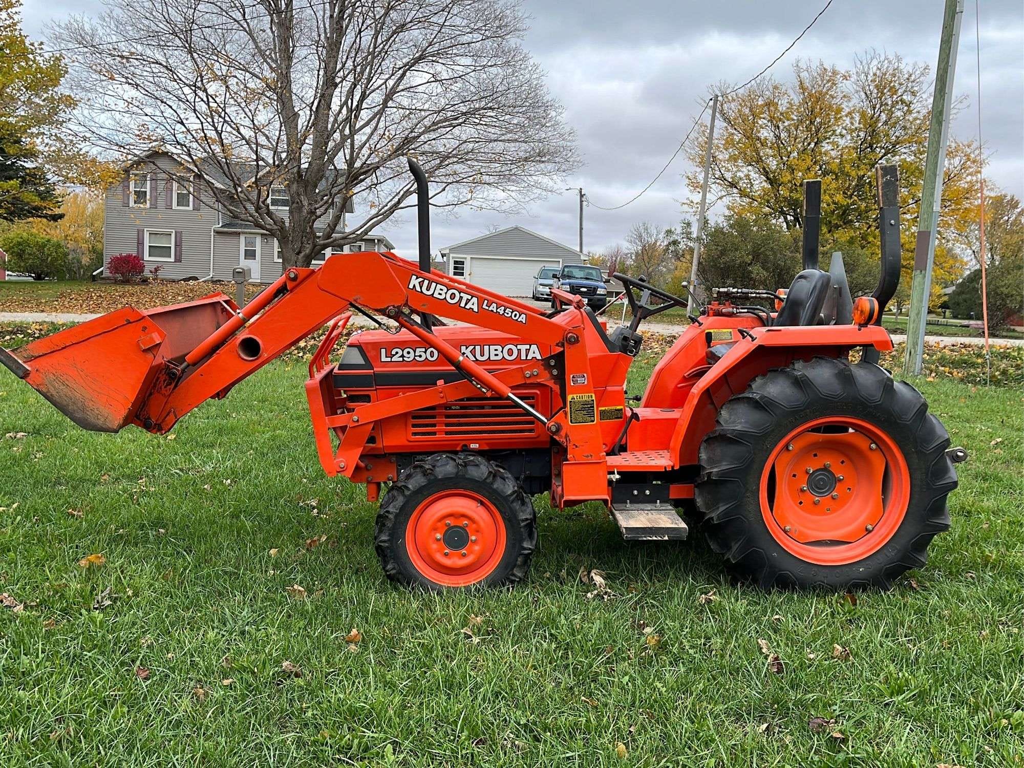 Main image Kubota L2950