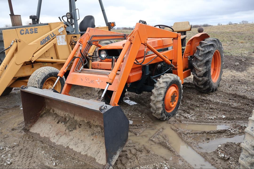 Image of Kubota L295DT Primary image