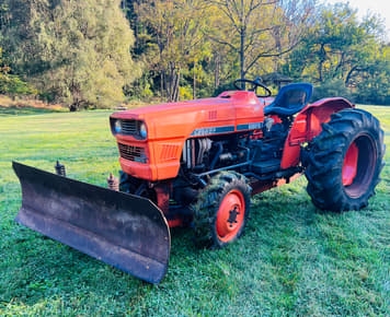 Main image Kubota L295DT