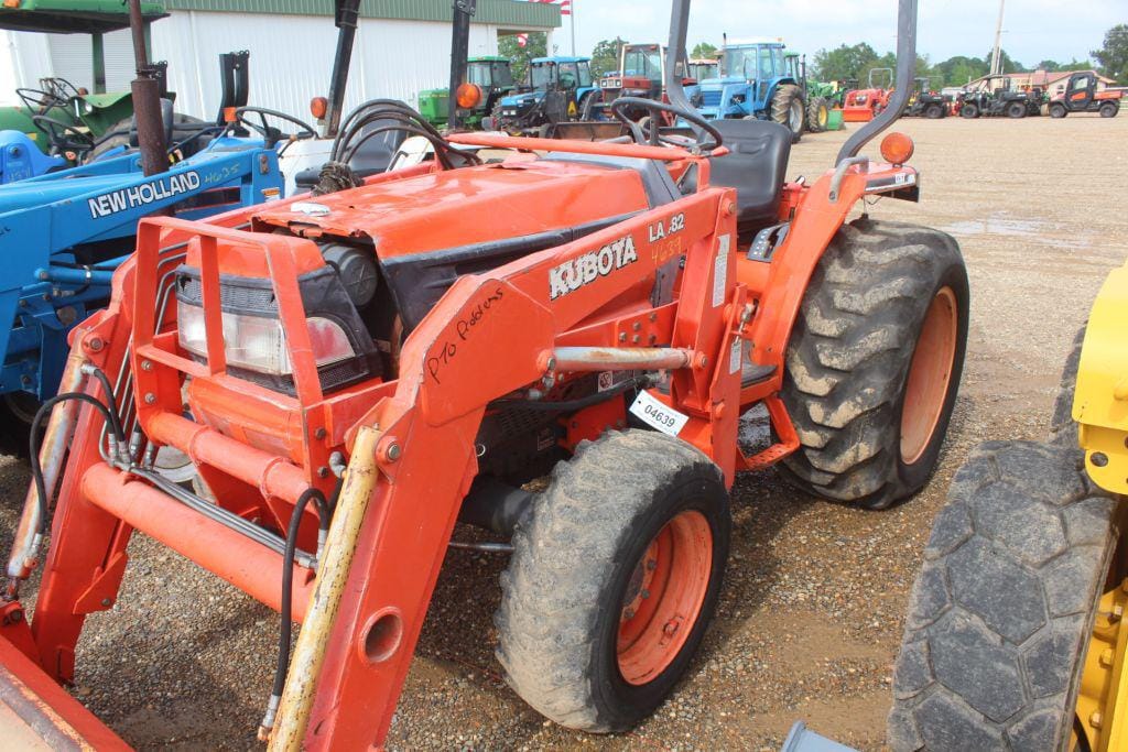 Main image Kubota L3010