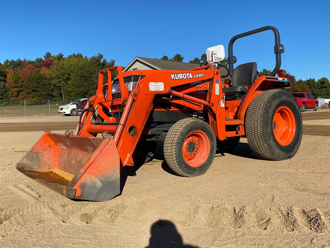 Image of Kubota L3010D Primary image