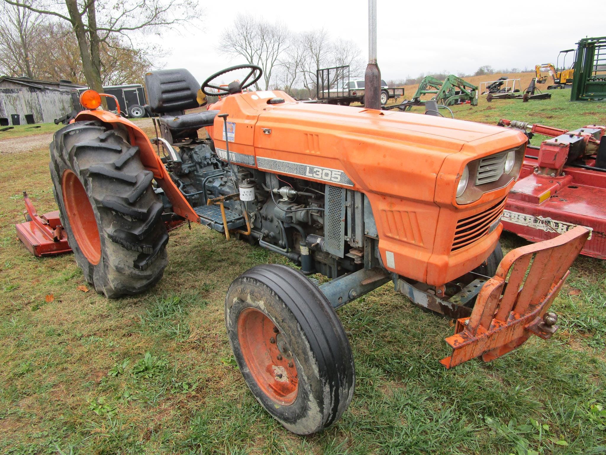 Main image Kubota L305