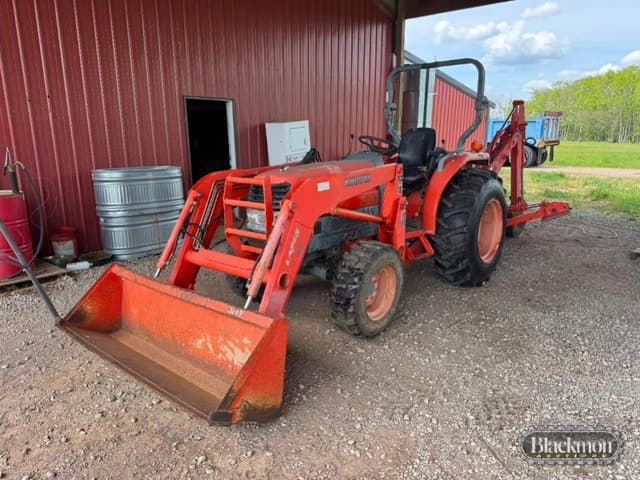 Image of Kubota L3130D equipment image 2