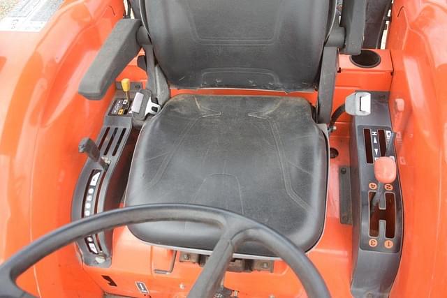 Image of Kubota L3130 equipment image 4