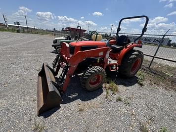 Main image Kubota L3130
